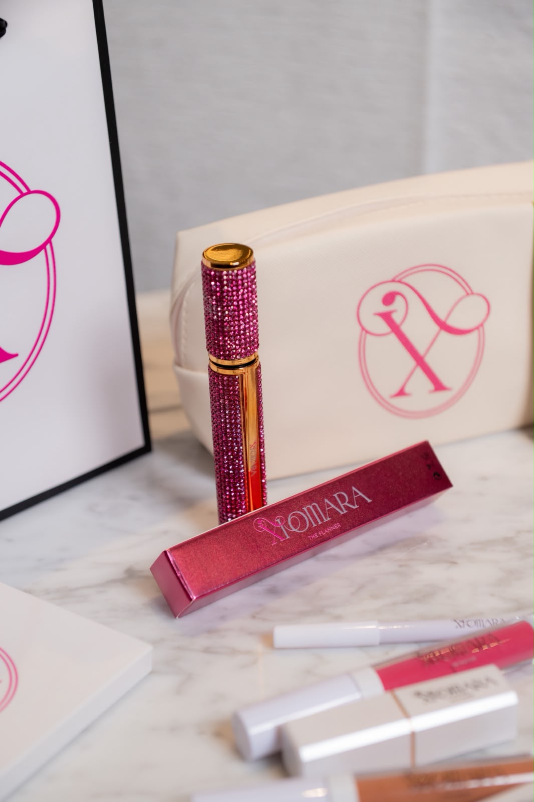 Mascara para pestañas Edición Limitada (Rosa Fucsia)